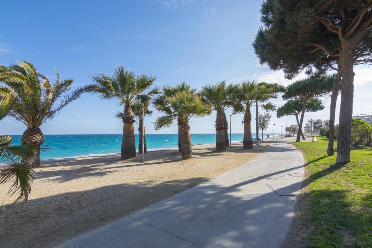 Homeholidaysrentals Margot - Costa Barcelona ピネダ・デ・マール エクステリア 写真